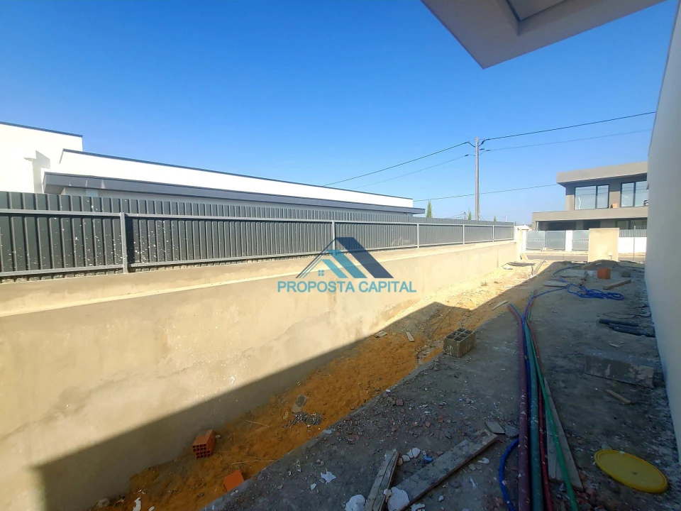 Moradia T3 para Venda em Fernao Ferro Foto 21