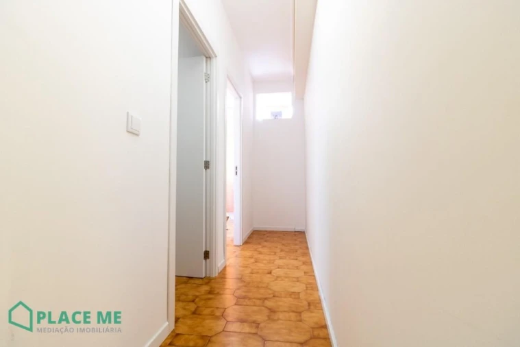 Apartamento T1 para Venda em Gualtar Foto 14