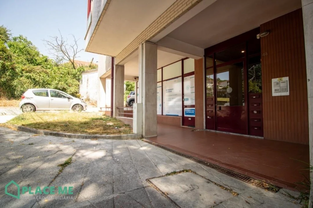 Apartamento T1 para Venda em Gualtar Foto 2
