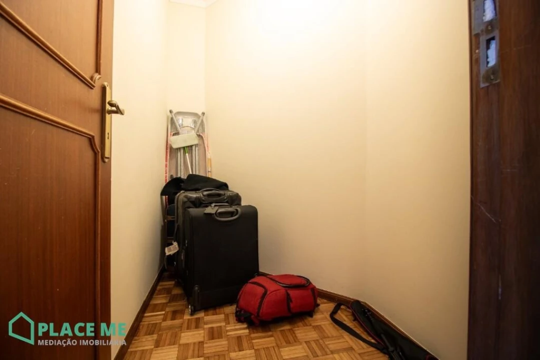 Apartamento T1 para Venda em Gualtar Foto 11