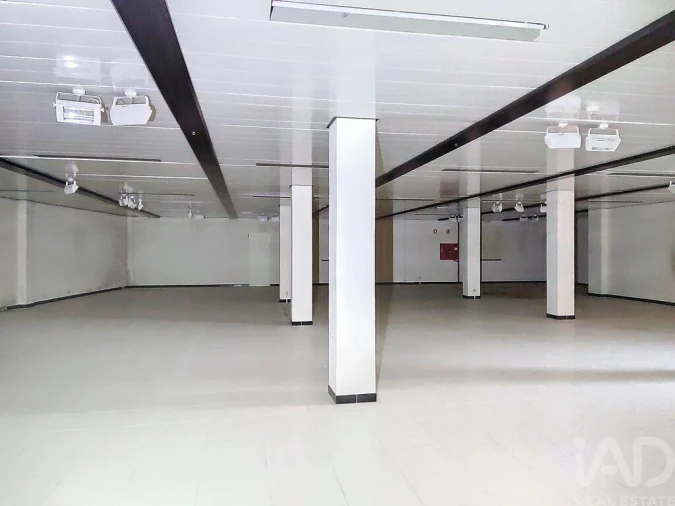 Loja para Venda em Nossa Senhora das Misericordias Foto 16