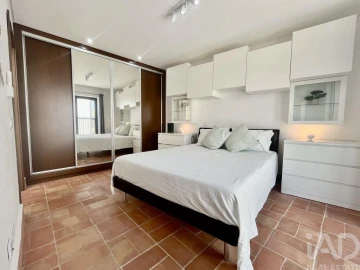 Moradia T9 para Venda em Lagos (São Sebastião e Santa Maria)