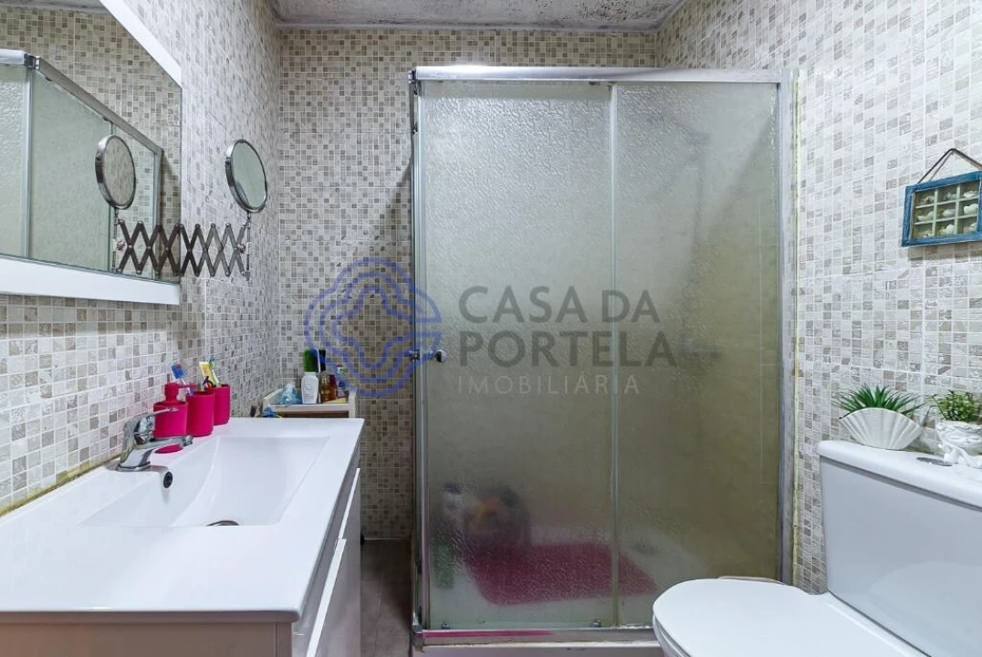 Moradia T5 para Venda em Gondomar (São Cosme), Valbom e Jovim Foto 11
