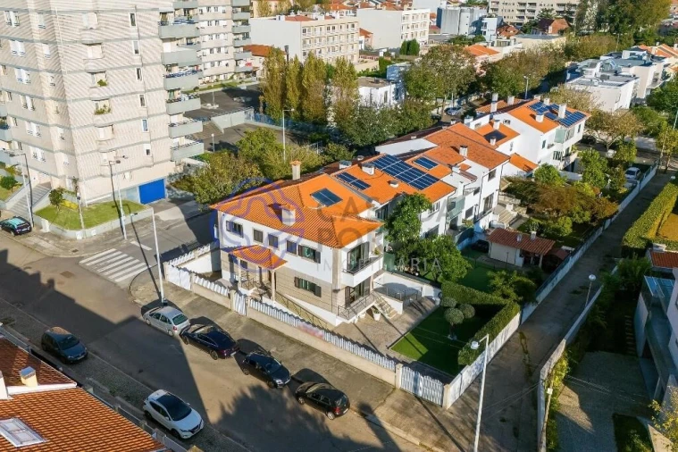 Moradia T4 para Venda em São Mamede de Infesta e Senhora da Hora Foto 34