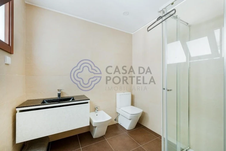 Moradia T4 para Venda em São Mamede de Infesta e Senhora da Hora Foto 26