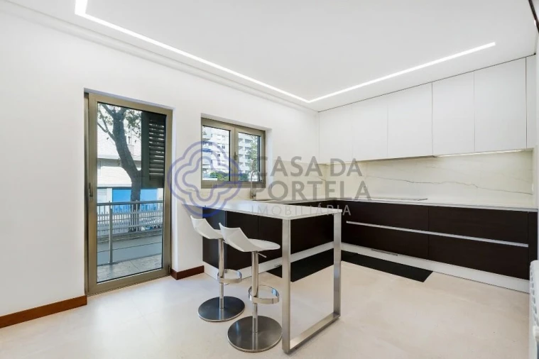 Moradia T4 para Venda em São Mamede de Infesta e Senhora da Hora Foto 10