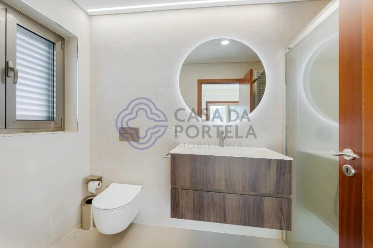 Moradia T4 para Venda em São Mamede de Infesta e Senhora da Hora Foto 24