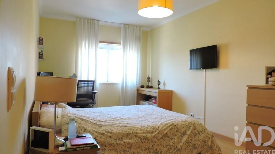 Apartamento T2 para Venda em São Domingos de Rana Foto 21