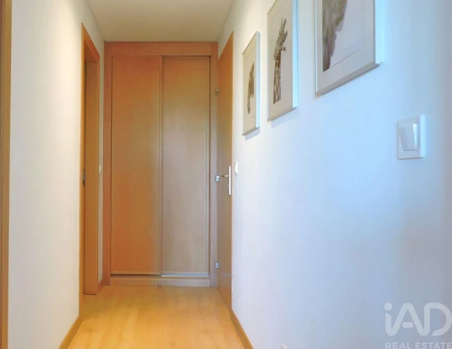 Apartamento T2 para Venda em São Domingos de Rana Foto 15