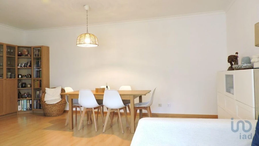 Apartamento T2 para Venda em São Domingos de Rana Foto 7