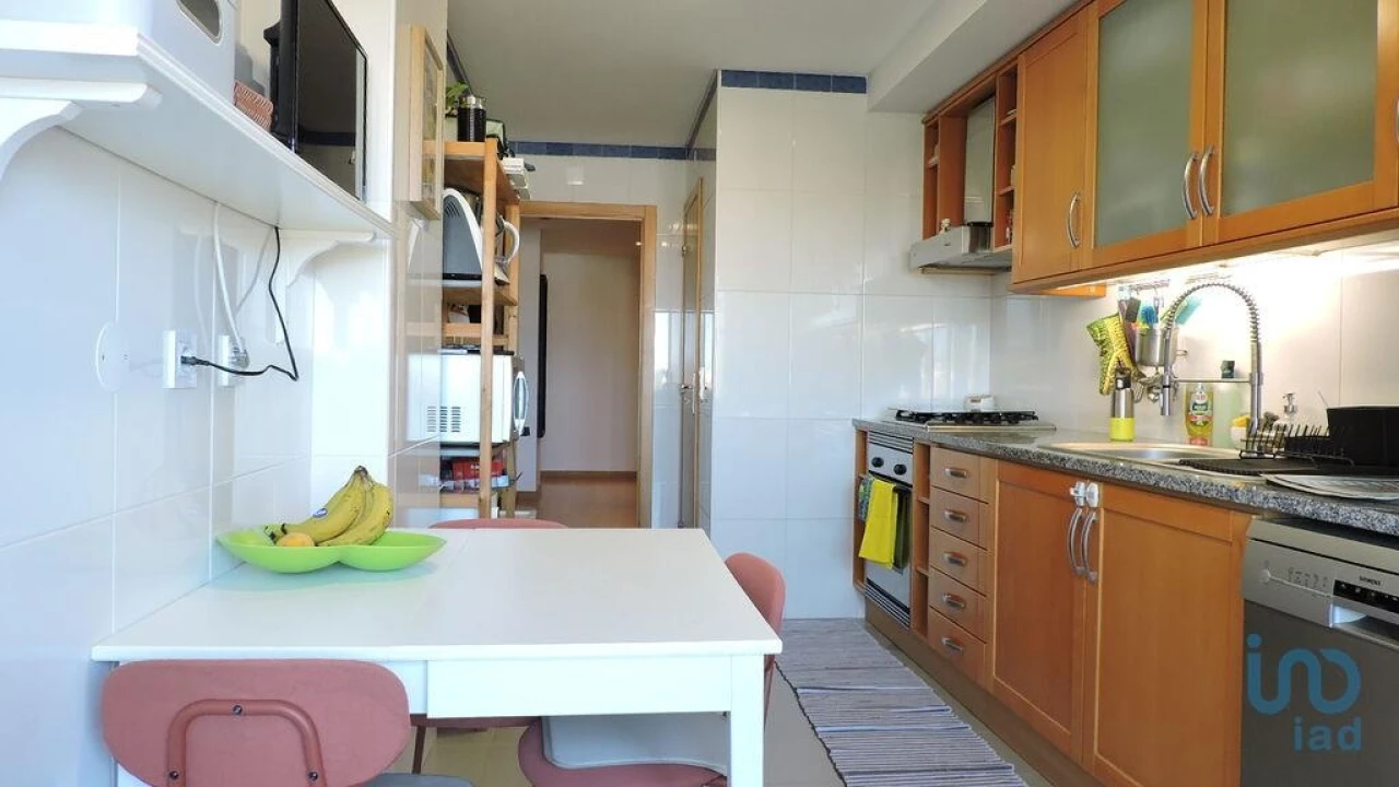 Apartamento T2 para Venda em São Domingos de Rana Foto 12