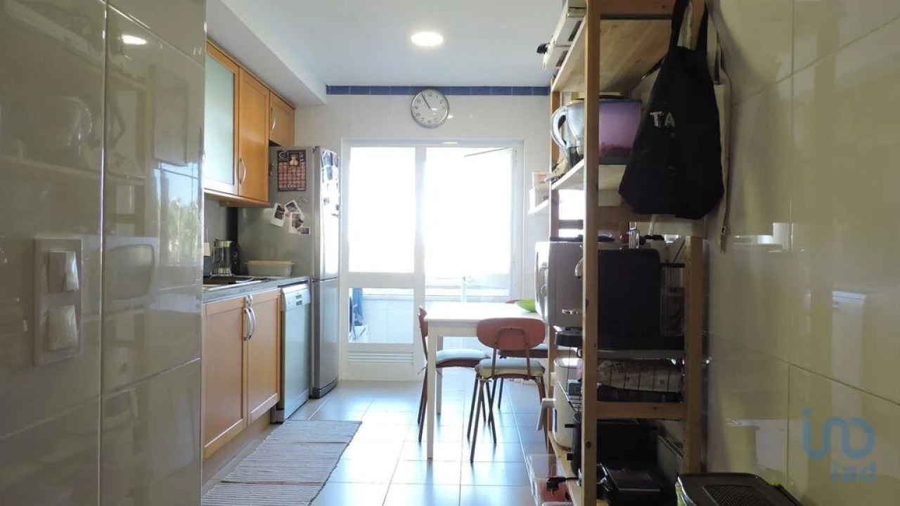 Apartamento T2 para Venda em São Domingos de Rana Foto 11