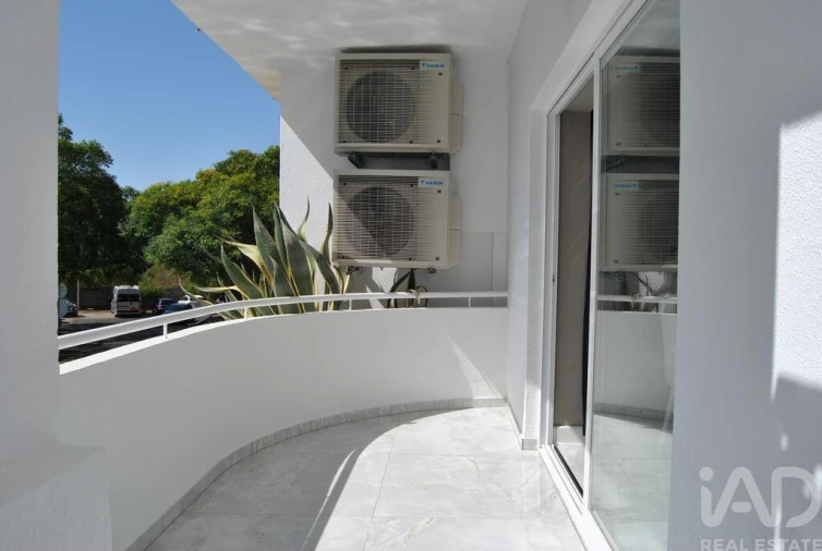 Apartamento T2 para Venda em Quarteira Foto 27