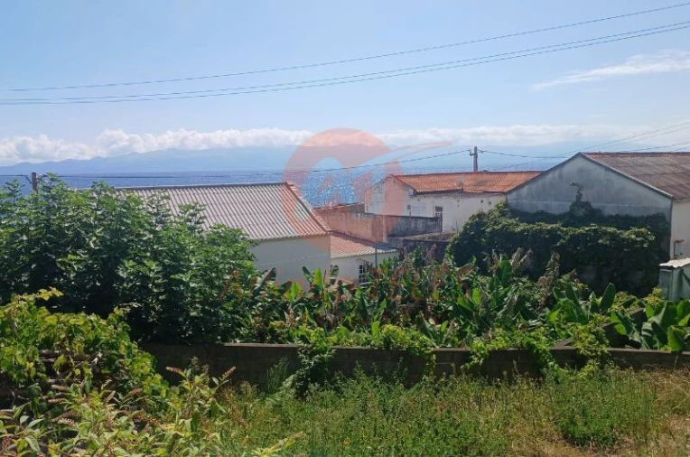 Moradia T3 para Venda em Calheta Foto 5