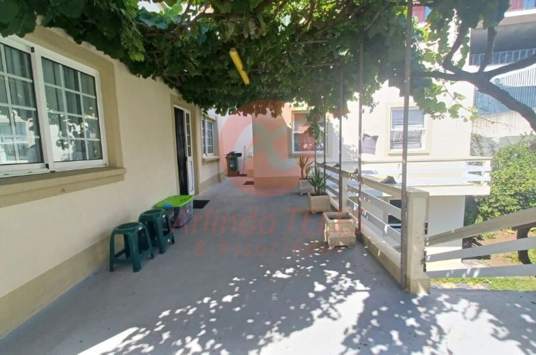 Moradia T3 para Venda em Calheta Foto 8