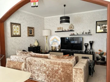 Moradia T3 para Venda em Meinedo