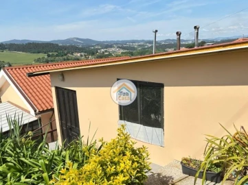 Moradia T3 para Venda em Meinedo