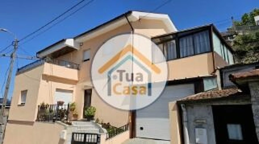 Moradia T3 para Venda em Meinedo