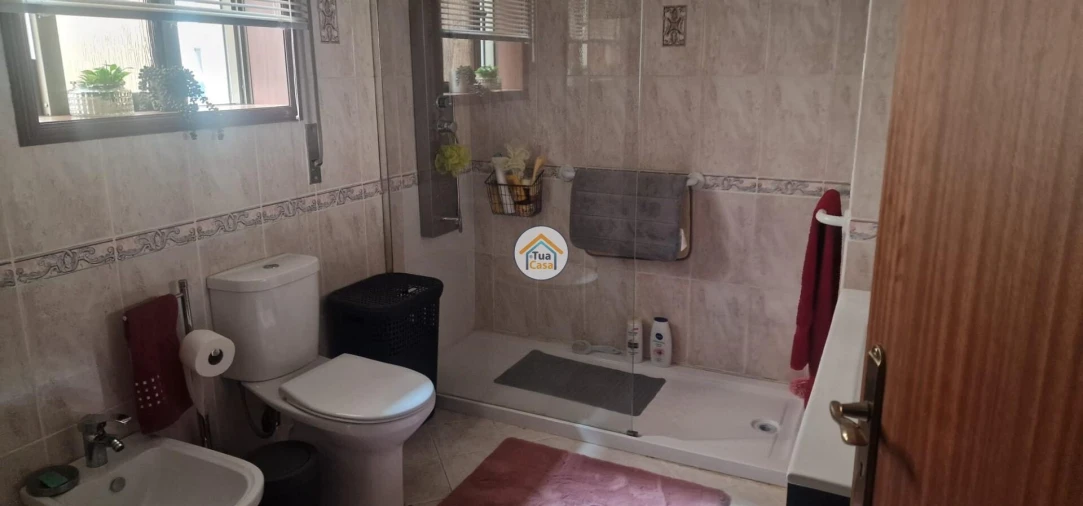 Moradia T3 para Venda em Meinedo Foto 4