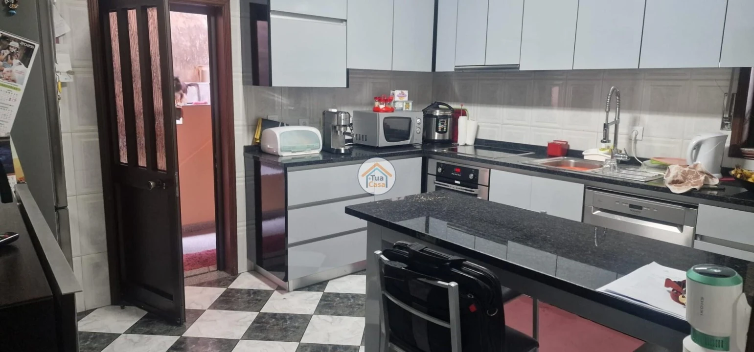 Moradia T3 para Venda em Meinedo Foto 14