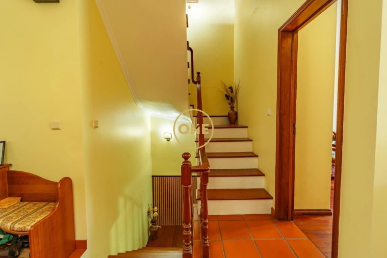 Moradia T4 para Venda em Povoação Foto 15