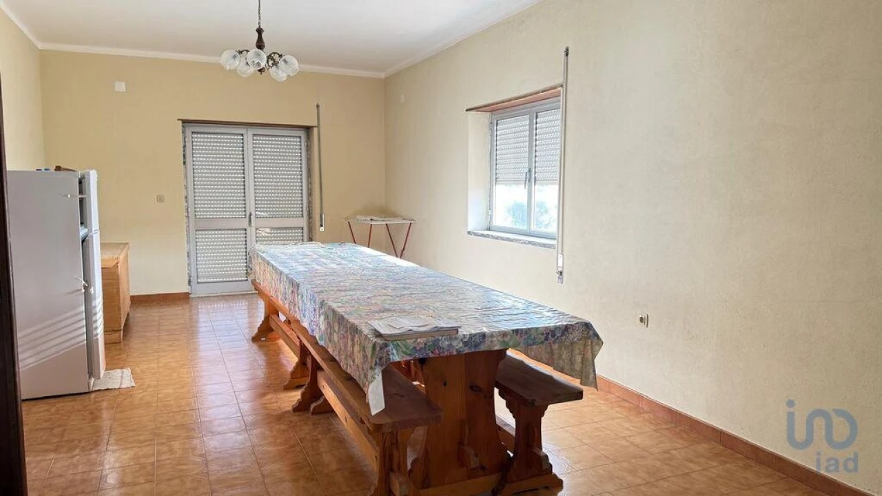 Moradia T3 para Venda em Abrã Foto 8