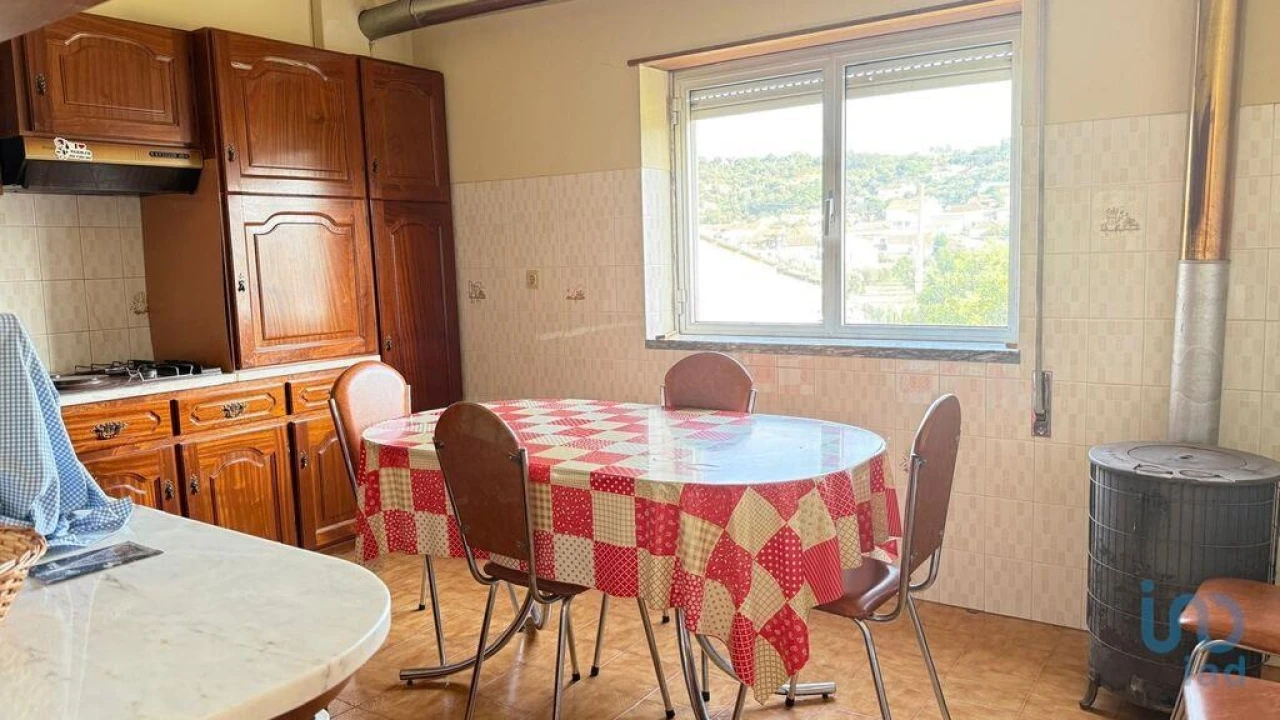 Moradia T3 para Venda em Abrã Foto 7