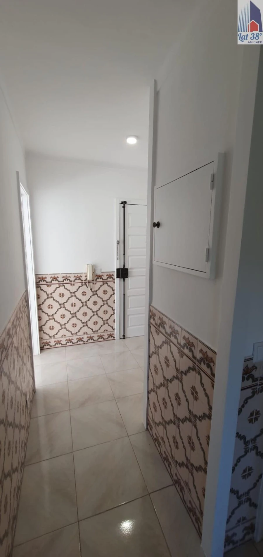 Apartamento T2 para Arrendamento em Santo António dos Cavaleiros e Frielas Foto 18