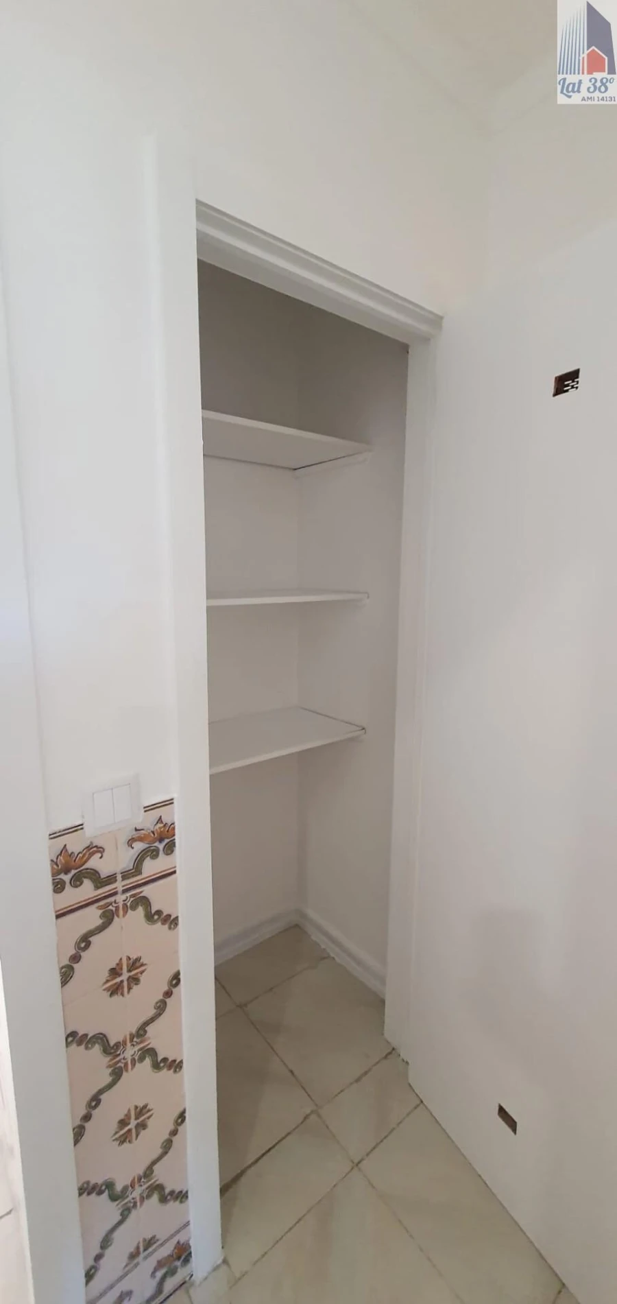 Apartamento T2 para Arrendamento em Santo António dos Cavaleiros e Frielas Foto 15