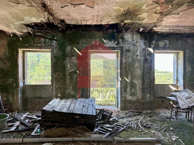 Moradia T4 para Venda em Chorense e Monte Foto 9