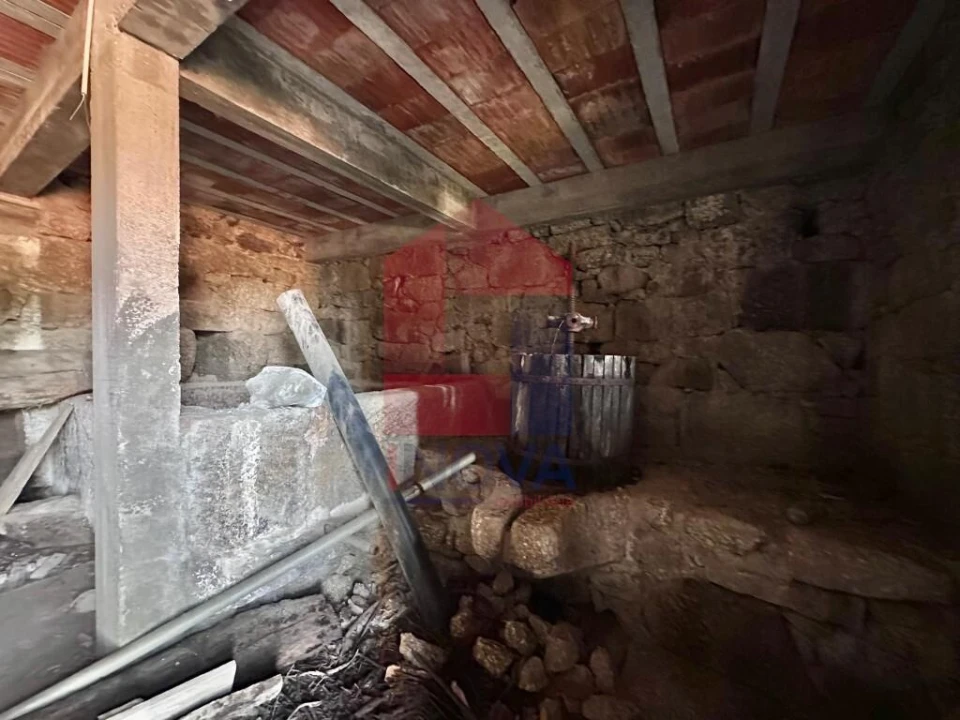 Moradia T4 para Venda em Chorense e Monte Foto 15