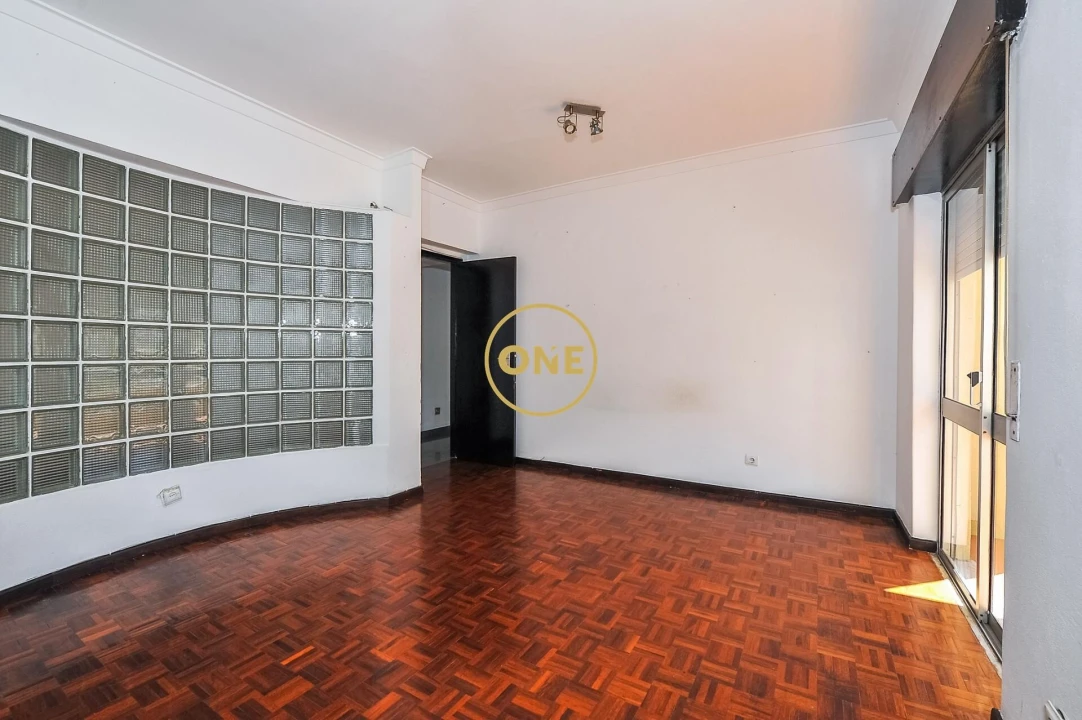 Apartamento T3 para Venda em Almada, Cova da Piedade, Pragal e Cacilhas Foto 4