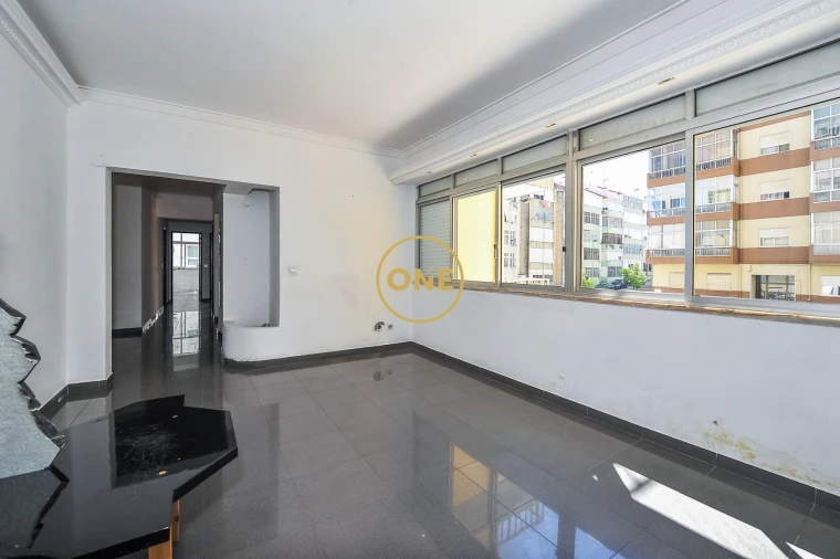 Apartamento T3 para Venda em Almada, Cova da Piedade, Pragal e Cacilhas Foto 9