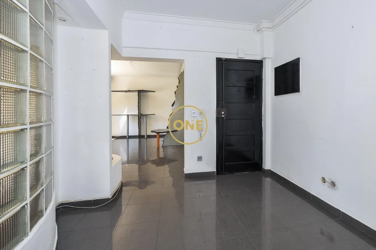 Apartamento T3 para Venda em Almada, Cova da Piedade, Pragal e Cacilhas Foto 3