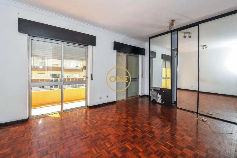 Apartamento T3 para Venda em Almada, Cova da Piedade, Pragal e Cacilhas Foto 13