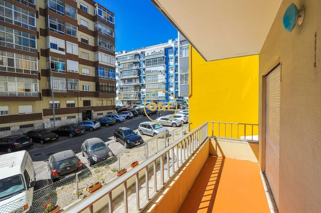 Apartamento T3 para Venda em Almada, Cova da Piedade, Pragal e Cacilhas Foto 2