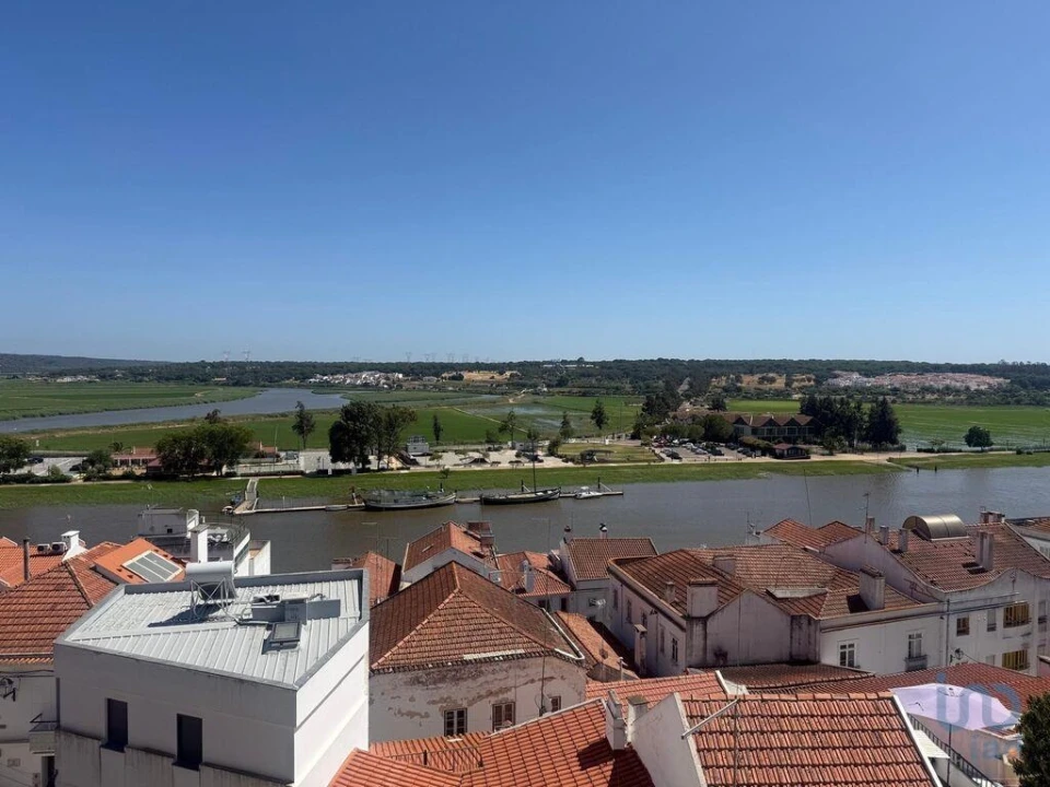 Moradia T3 para Venda em Santa Maria do Castelo e Santiago e Santa Susana Foto 7