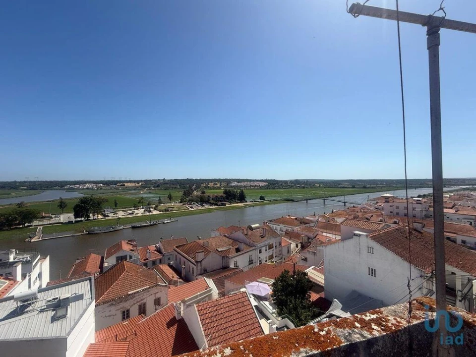 Moradia T3 para Venda em Santa Maria do Castelo e Santiago e Santa Susana Foto 11