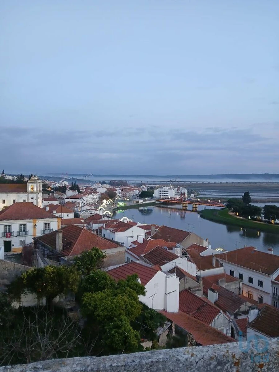 Moradia T3 para Venda em Santa Maria do Castelo e Santiago e Santa Susana Foto 12