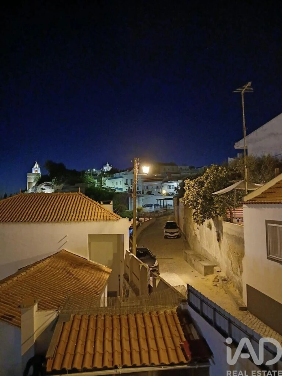 Moradia T3 para Venda em Santa Maria do Castelo e Santiago e Santa Susana Foto 15