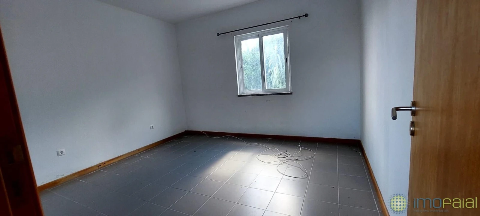 Moradia T2 para Venda em Ribeirinha Foto 9