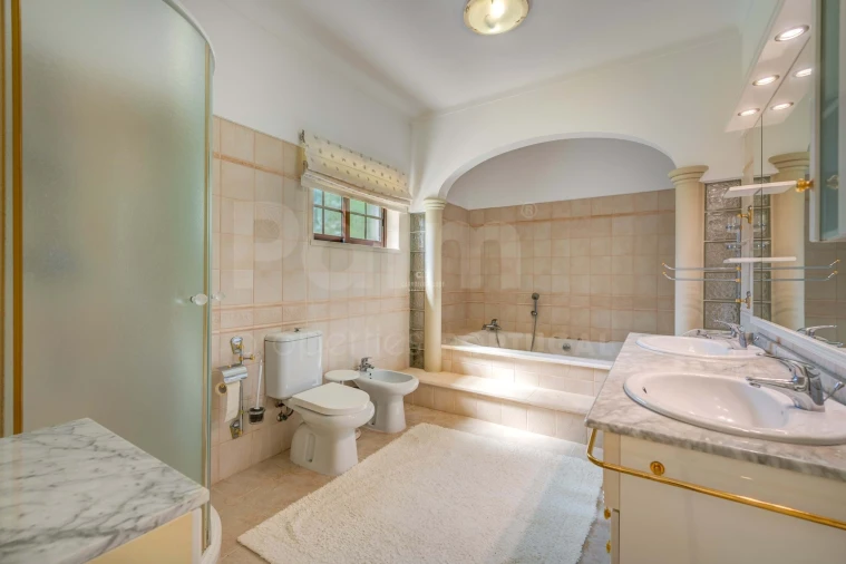 Moradia T5 para Venda em Ferragudo Foto 19