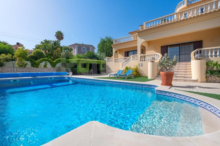 Moradia T5 para Venda em Ferragudo Foto 2