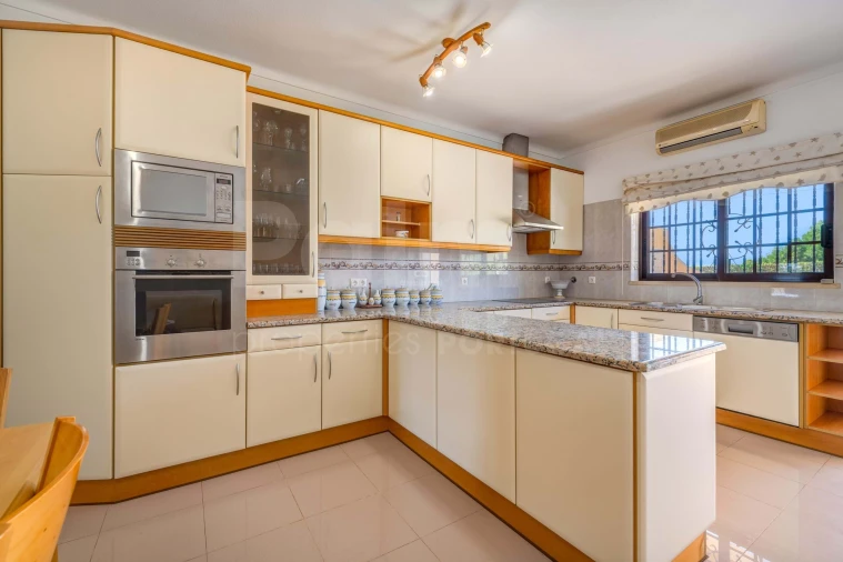 Moradia T5 para Venda em Ferragudo Foto 29