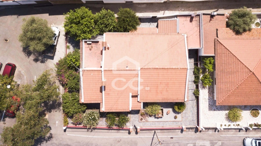 Moradia T5 para Venda em Mourão Foto 32