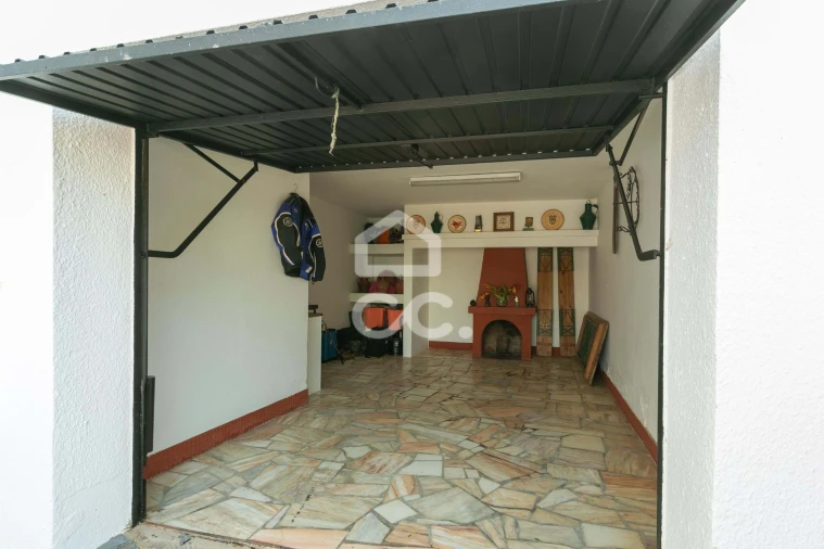 Moradia T5 para Venda em Mourão Foto 29