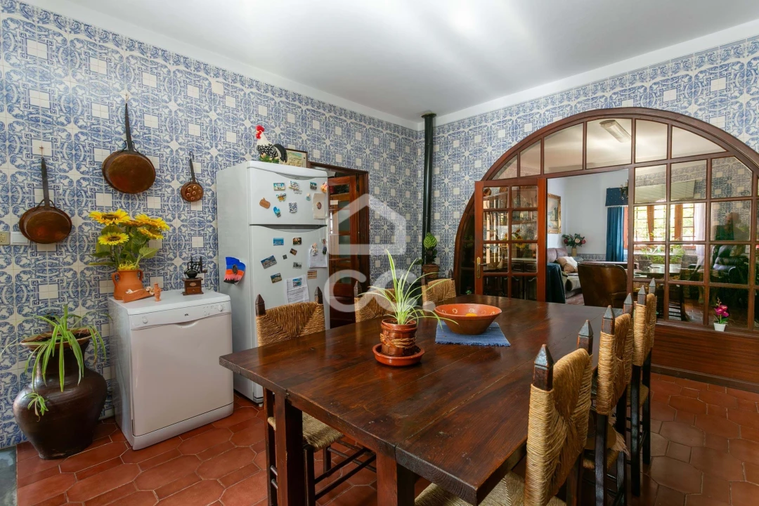 Moradia T5 para Venda em Mourão Foto 6