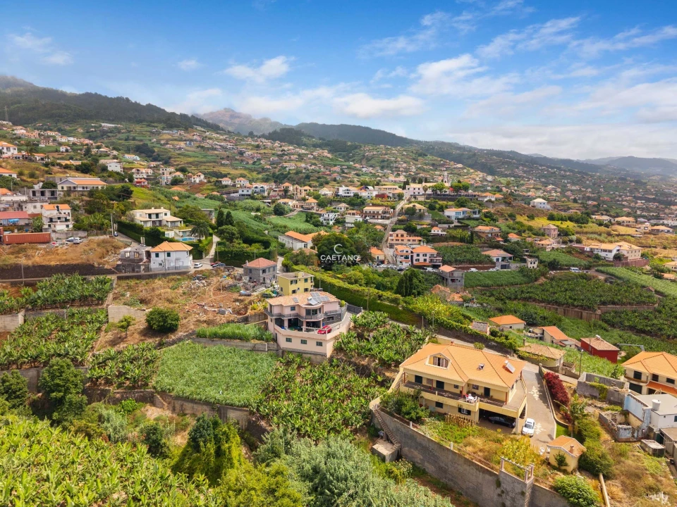 Terreno para Venda em Canhas Foto 13