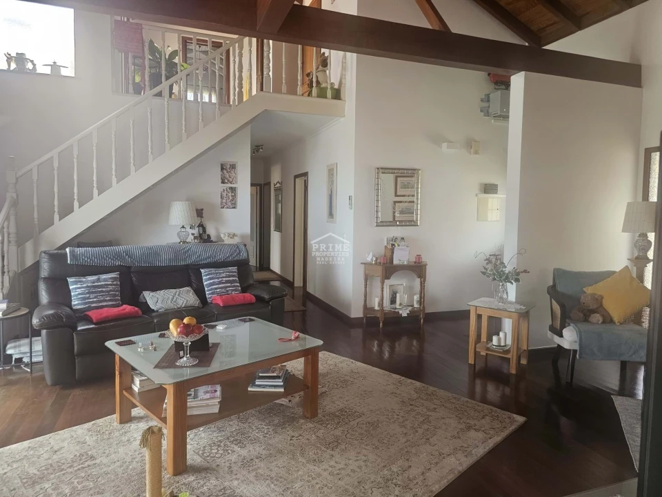 Moradia T3 para Venda em Prazeres Foto 5