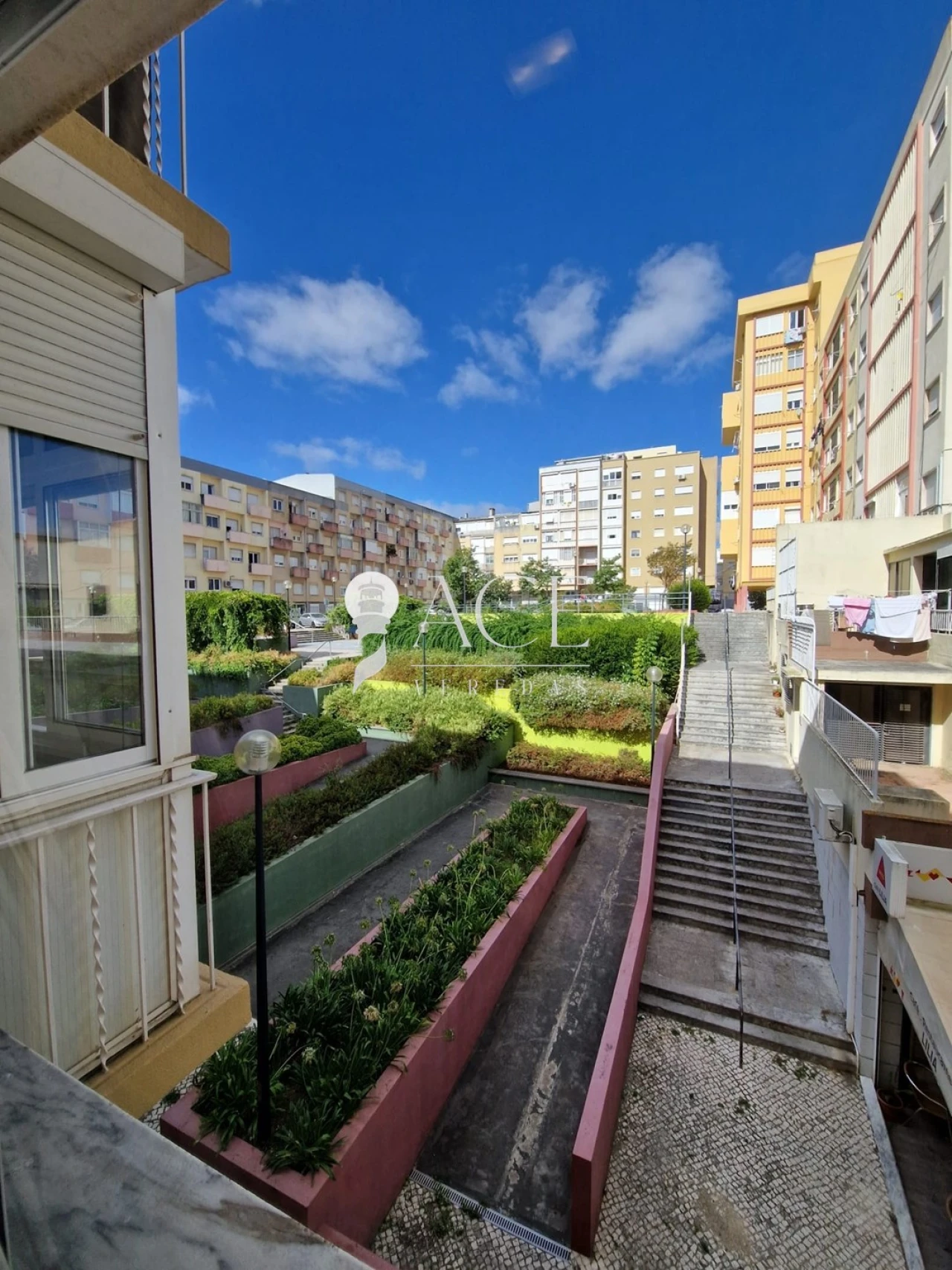 Apartamento T2 para Venda em Pontinha e Famões Foto 21